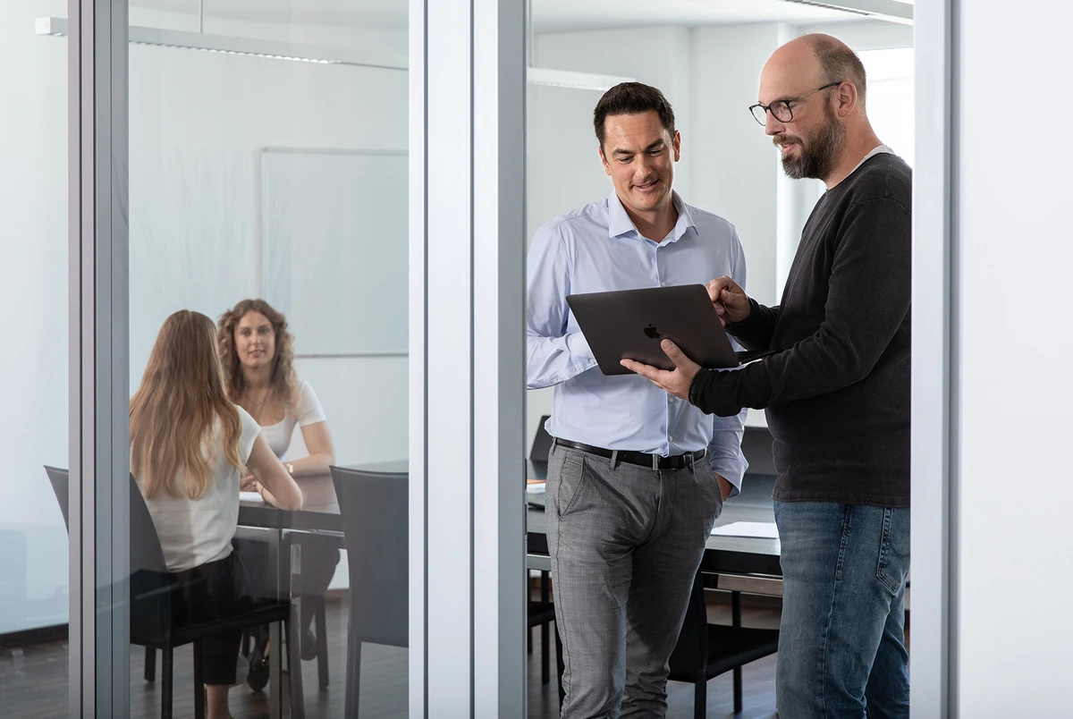 optimed-Team: Consultants für Prozessmanagement in der Medizin. Das optimed-Team vereint echten Gesundheitshintergrund mit analytischer Stärke – für bessere Prozesse in Praxen, Kliniken und MVZ.